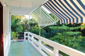 Comfortable Apartment in Pereybere, 50 sqm, Fenced Garden